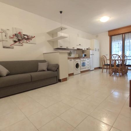 Bafile 18 - Piazza Marconi - Centrale - 50 Mt Dal Mare Τζεσόλο Λίντο Εξωτερικό φωτογραφία