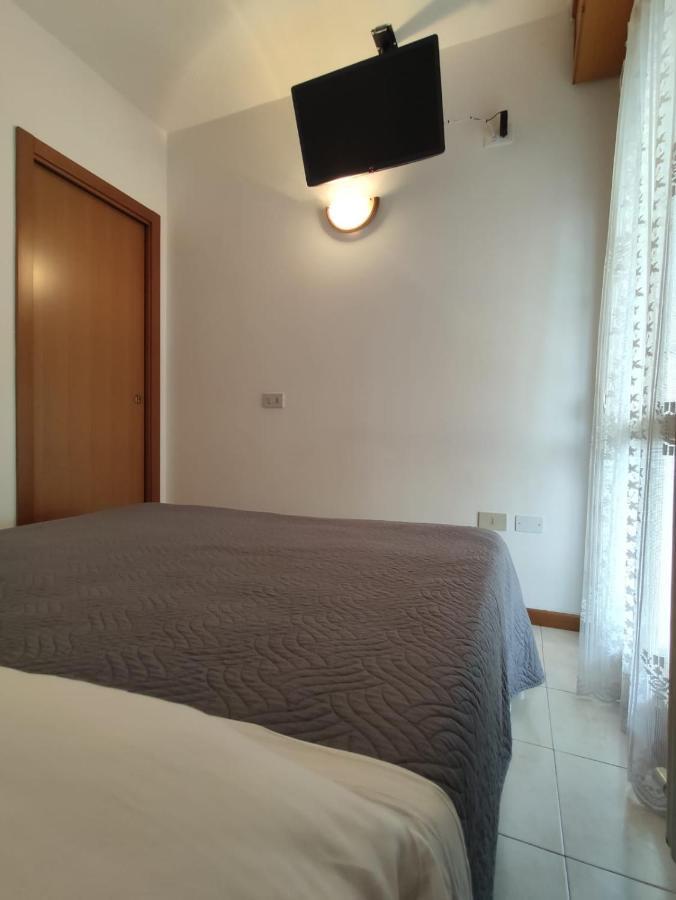 Bafile 18 - Piazza Marconi - Centrale - 50 Mt Dal Mare Τζεσόλο Λίντο Εξωτερικό φωτογραφία